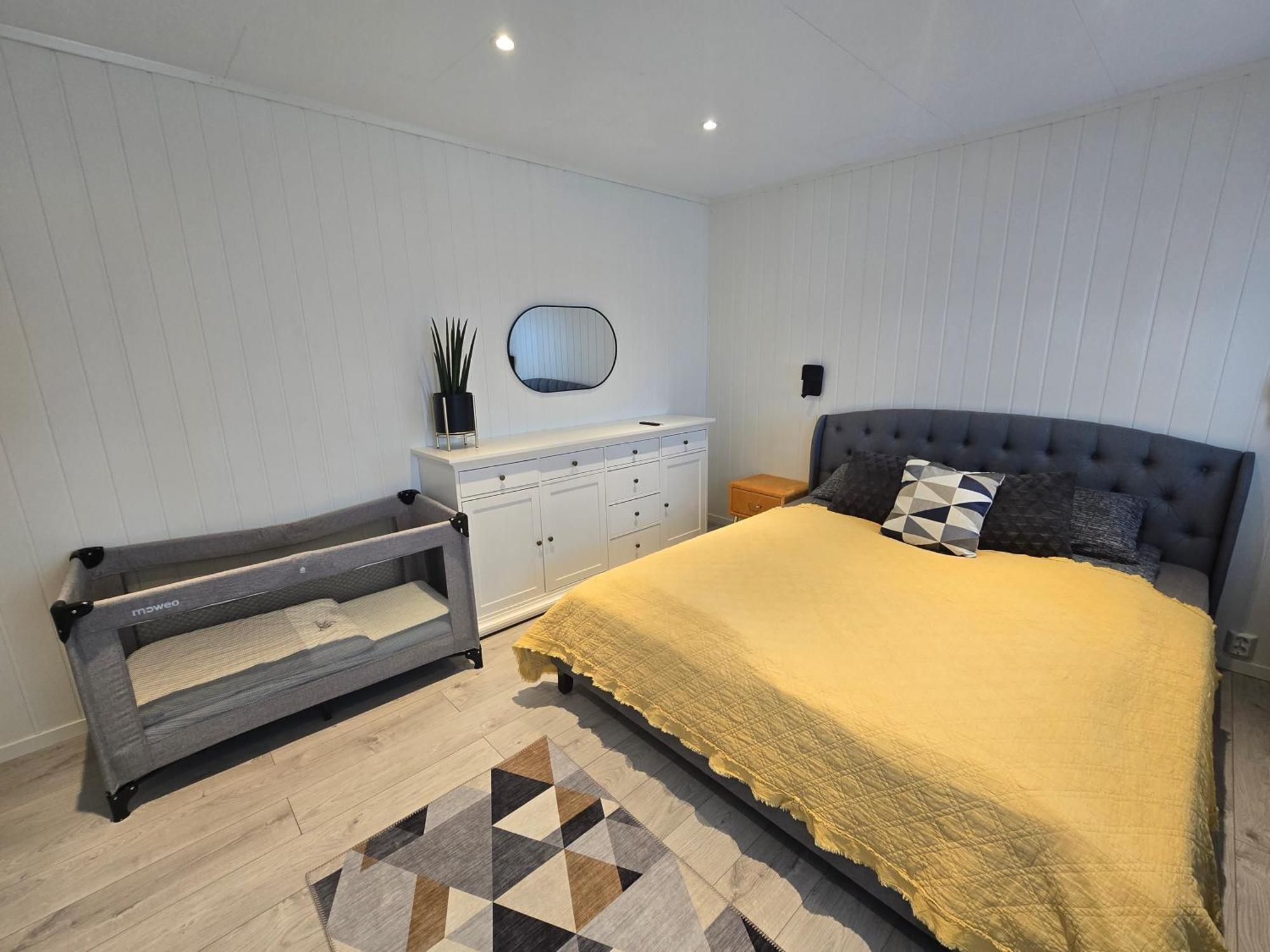 Nord Hus Service As, Deluxe, Sauna, Jakuzzi Havøysund Exterior foto